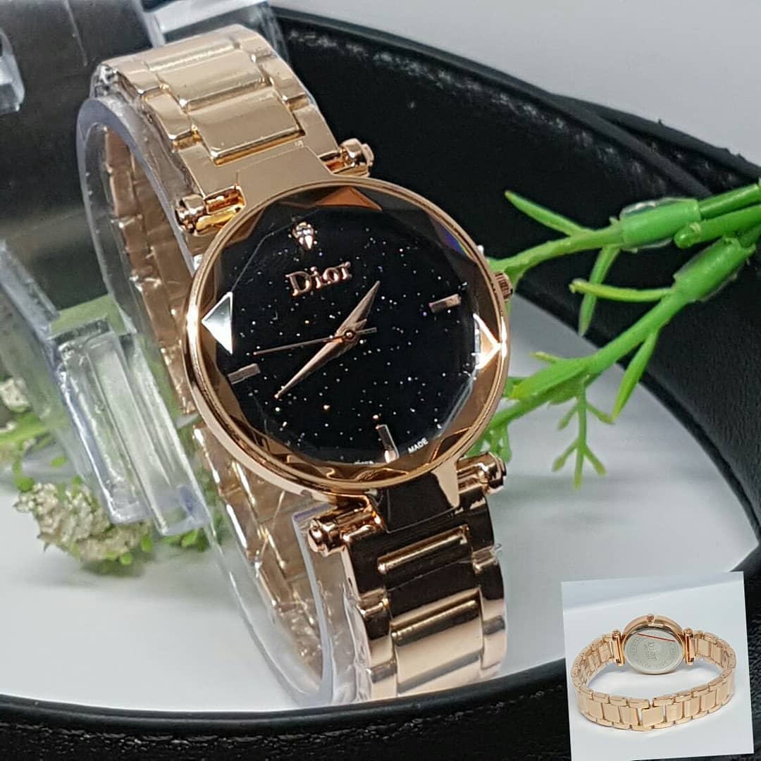  Jam  Tangan  Wanita Warna  Gold  Koleksi Rina